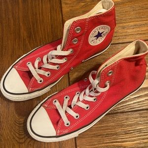 Red Converse Shoe Women’s Size 7 or a Men’s size 5